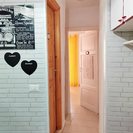 Casa Cesare - Centre & Sea View شقة تاورمينا